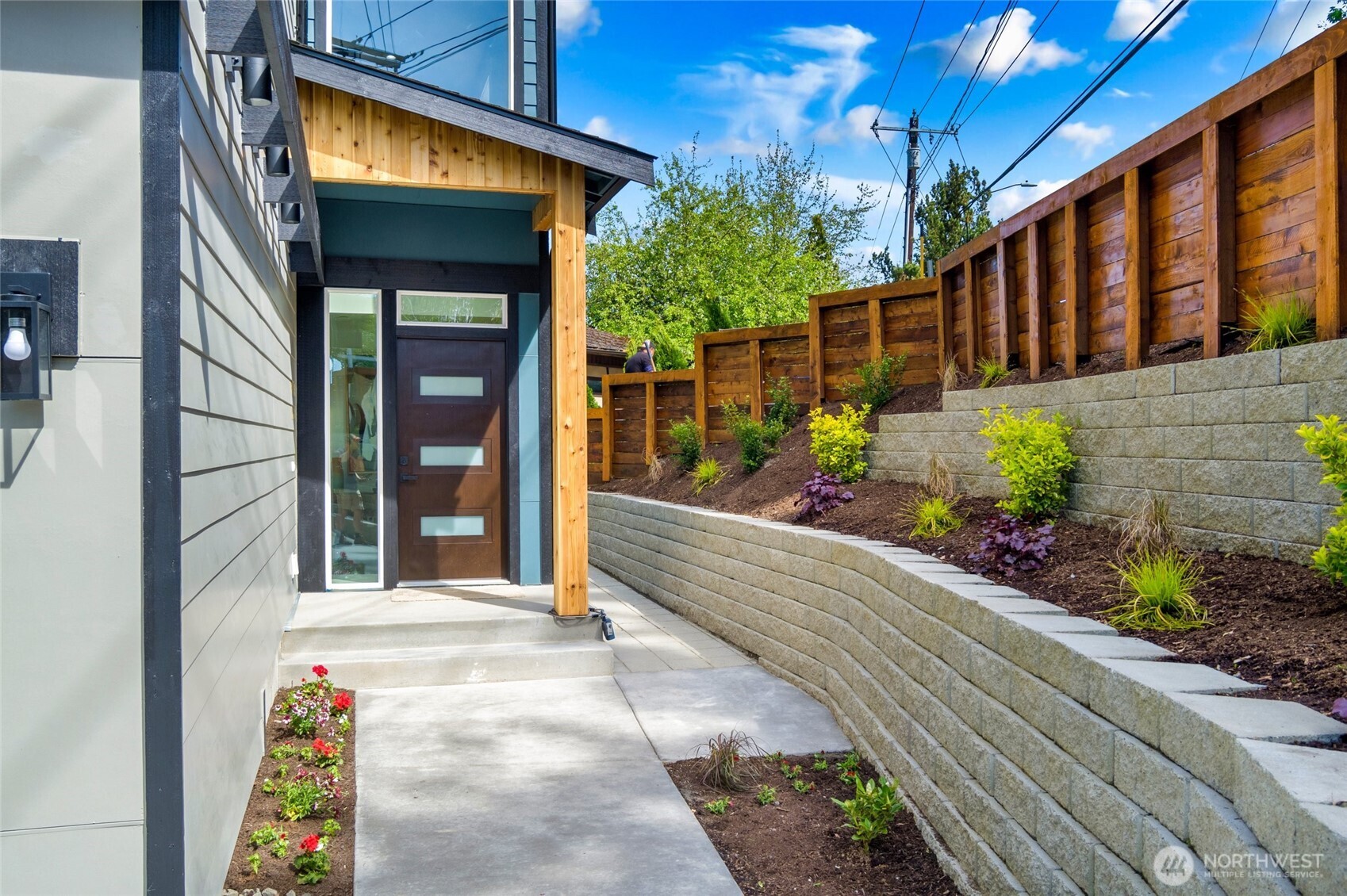 5732 Halls Lake Way , Lynnwood, WA 98036