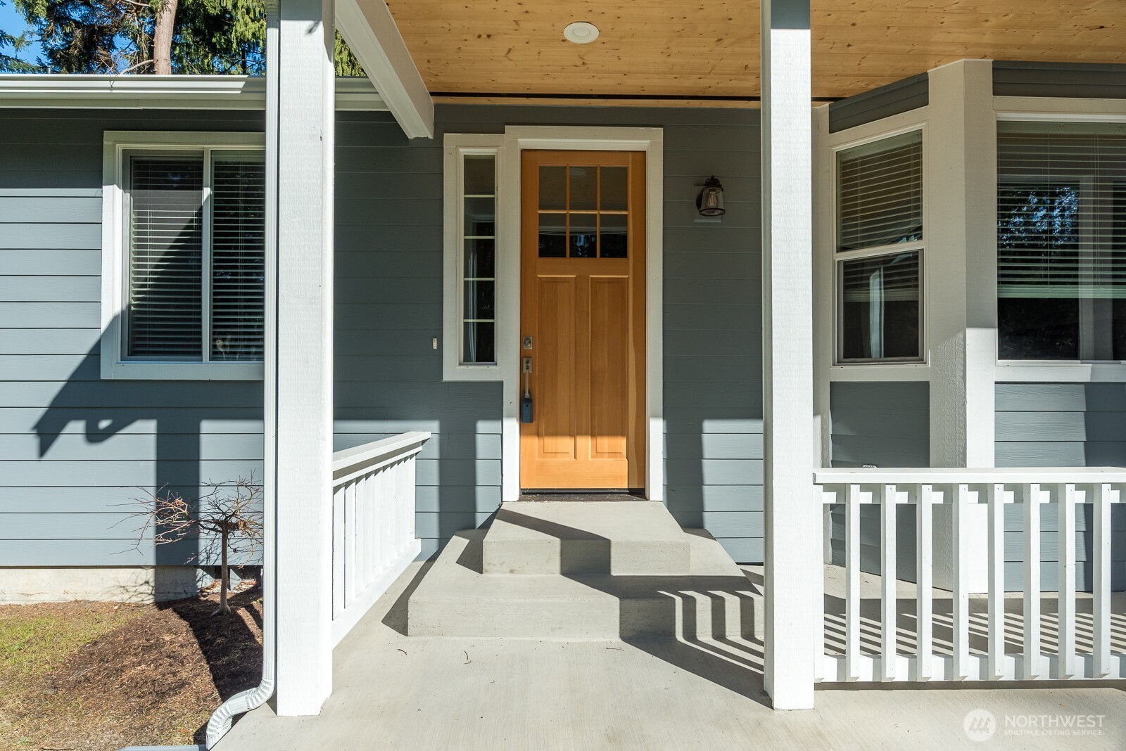 2801 Huckleberry Lane , Camano Island, WA 98282