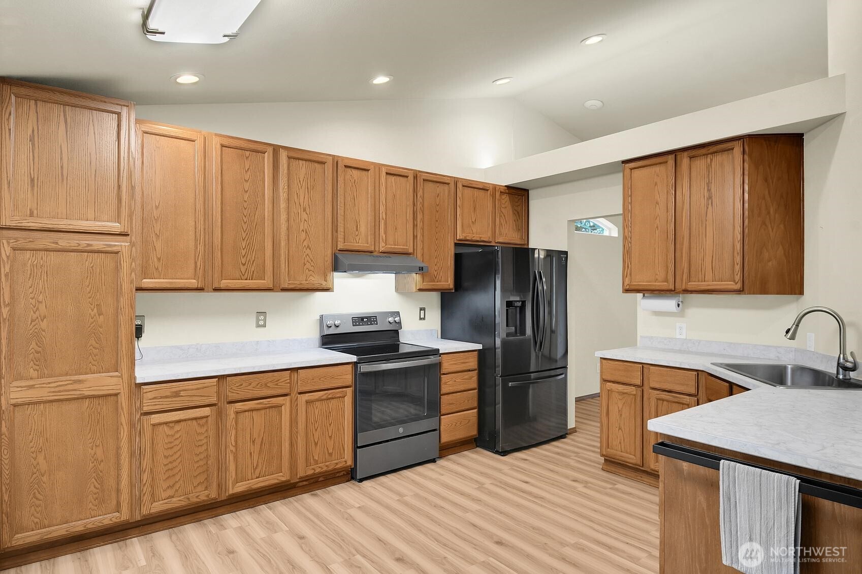 5502 69th Street NE, Marysville, WA 98270-6127