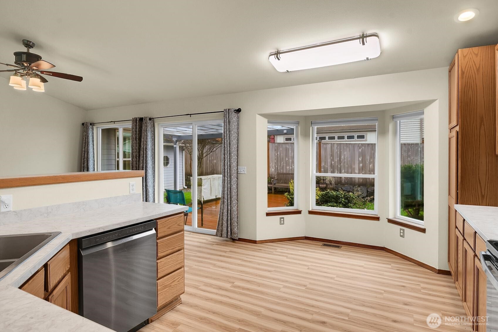 5502 69th Street NE, Marysville, WA 98270-6127