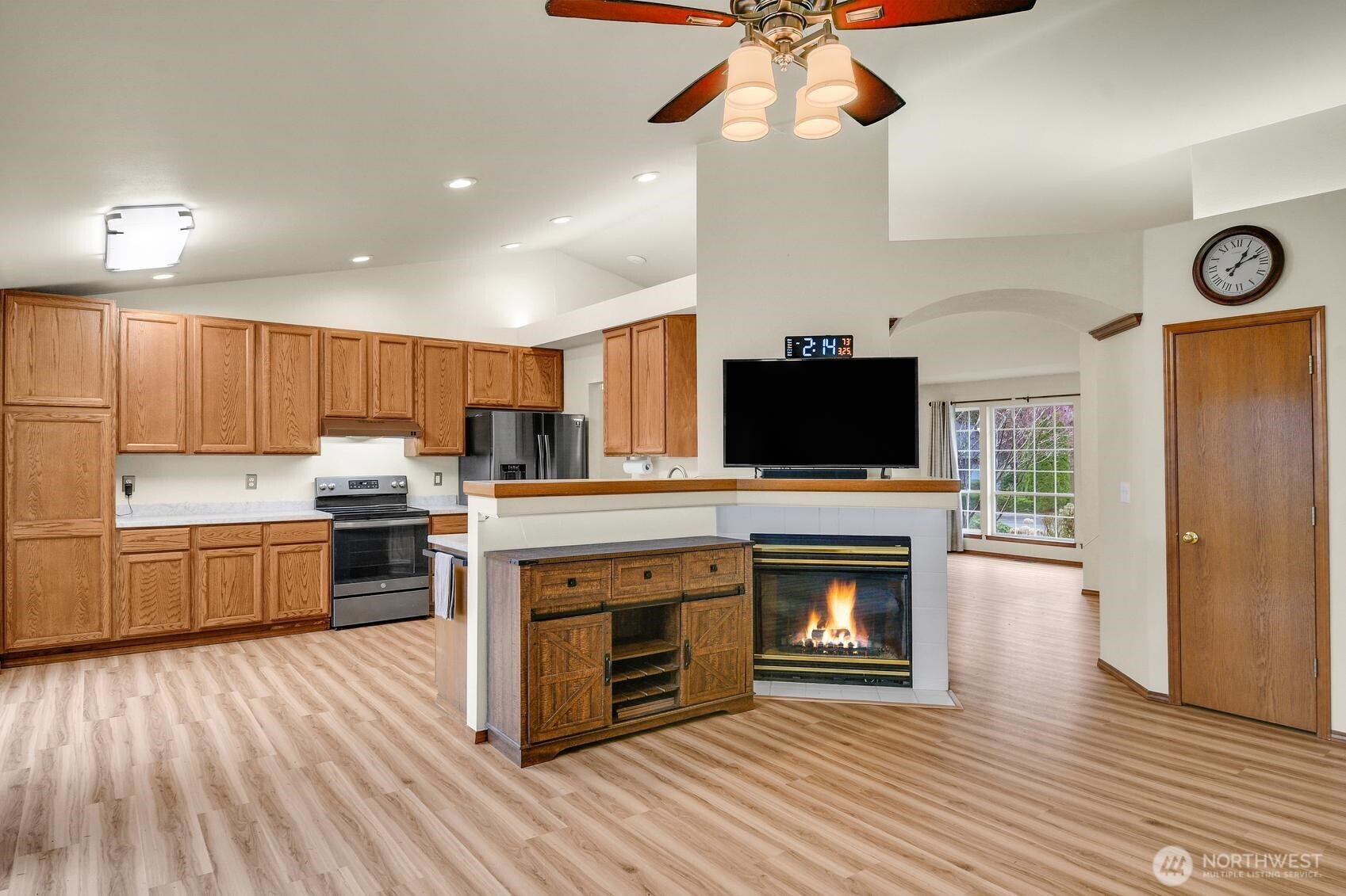 5502 69th Street NE, Marysville, WA 98270-6127