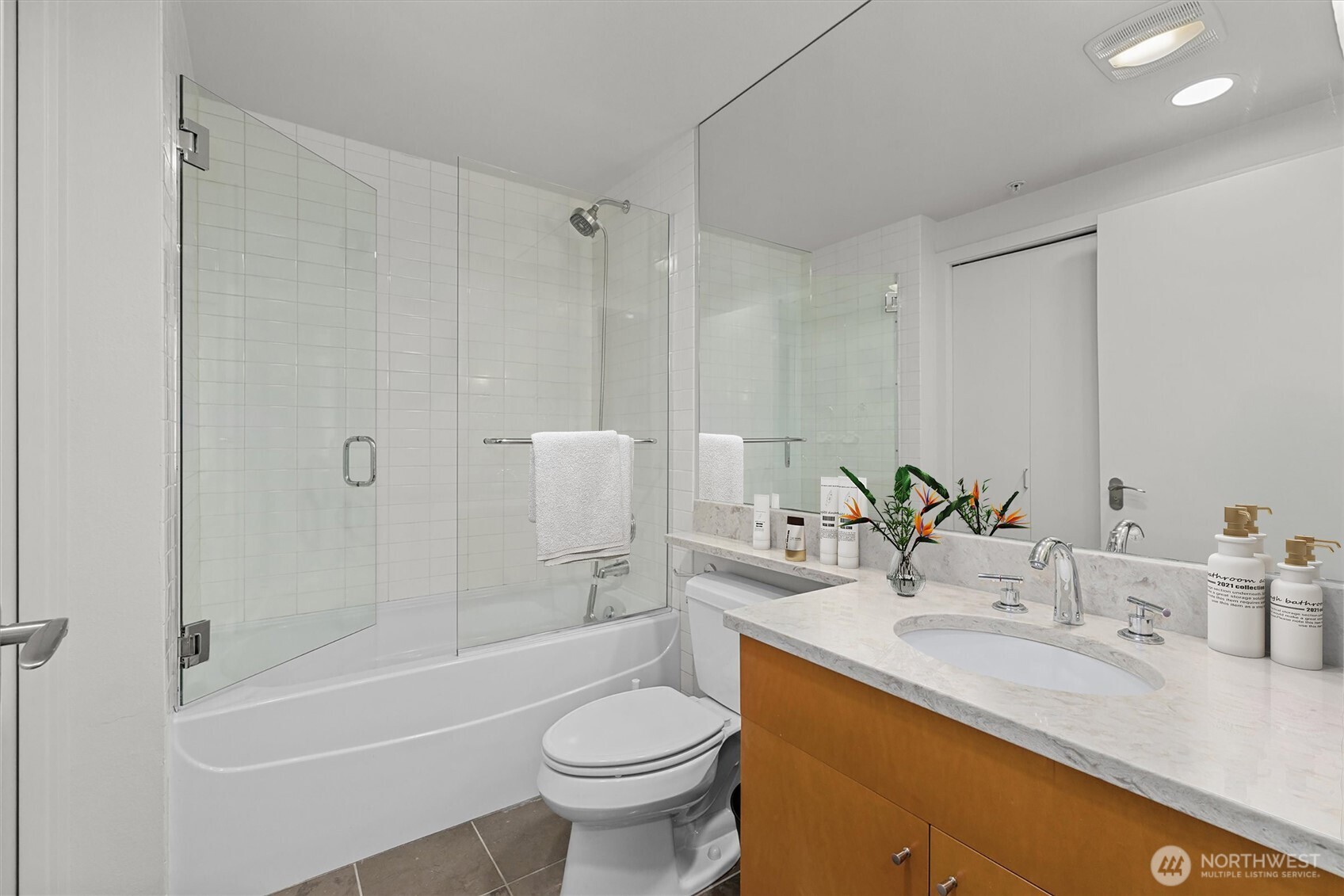 1188 106th Avenue NE #222, Bellevue, WA 98004