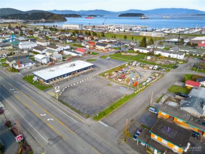 2821 Commercial Avenue , Anacortes, WA 98221 - Photo 5