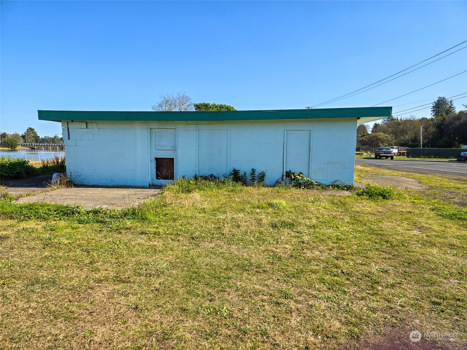 3137 State Route 109 , Copalis Beach, WA 98535