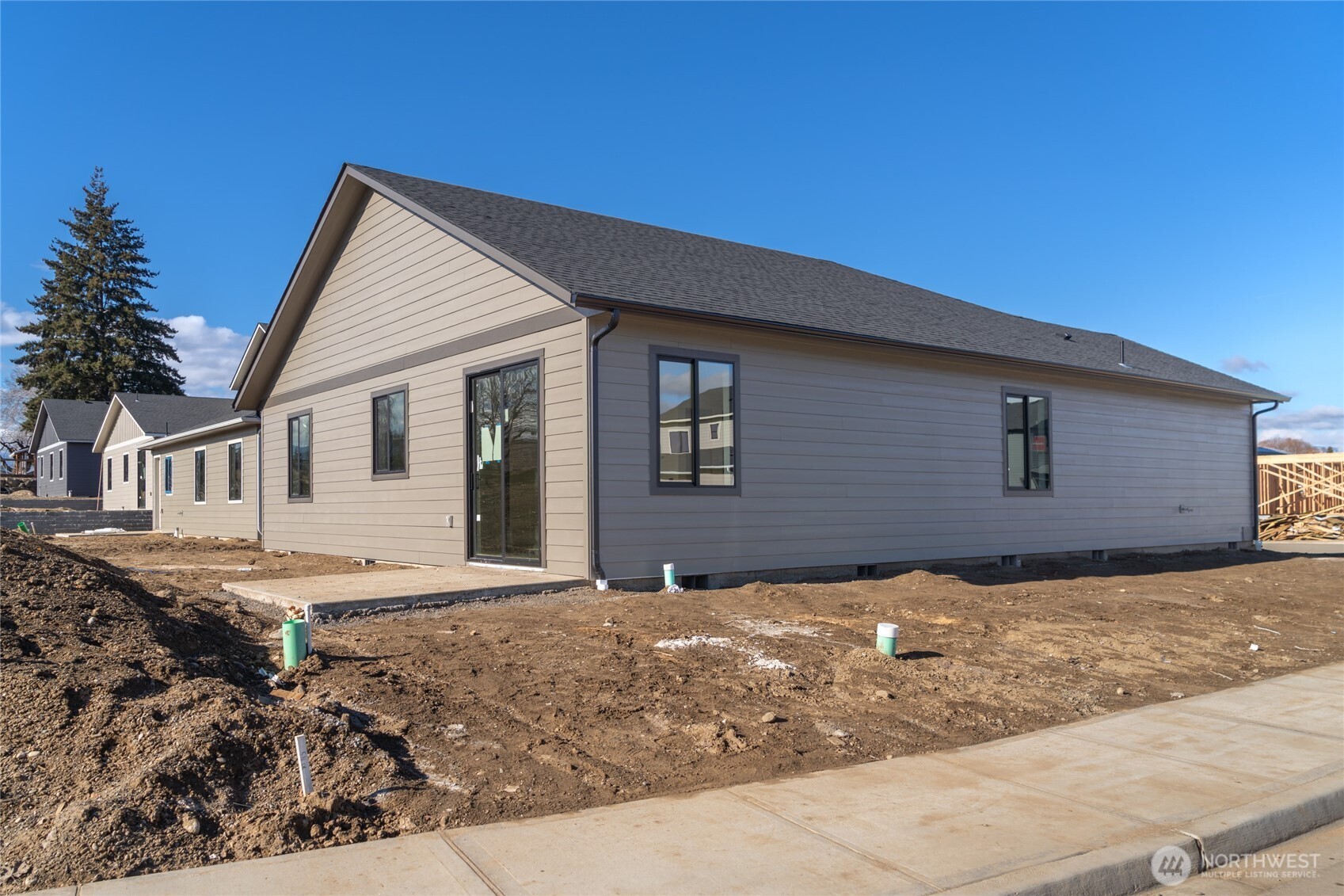 582 S Oasis Loop #Lot 13, East Wenatchee, WA 98802