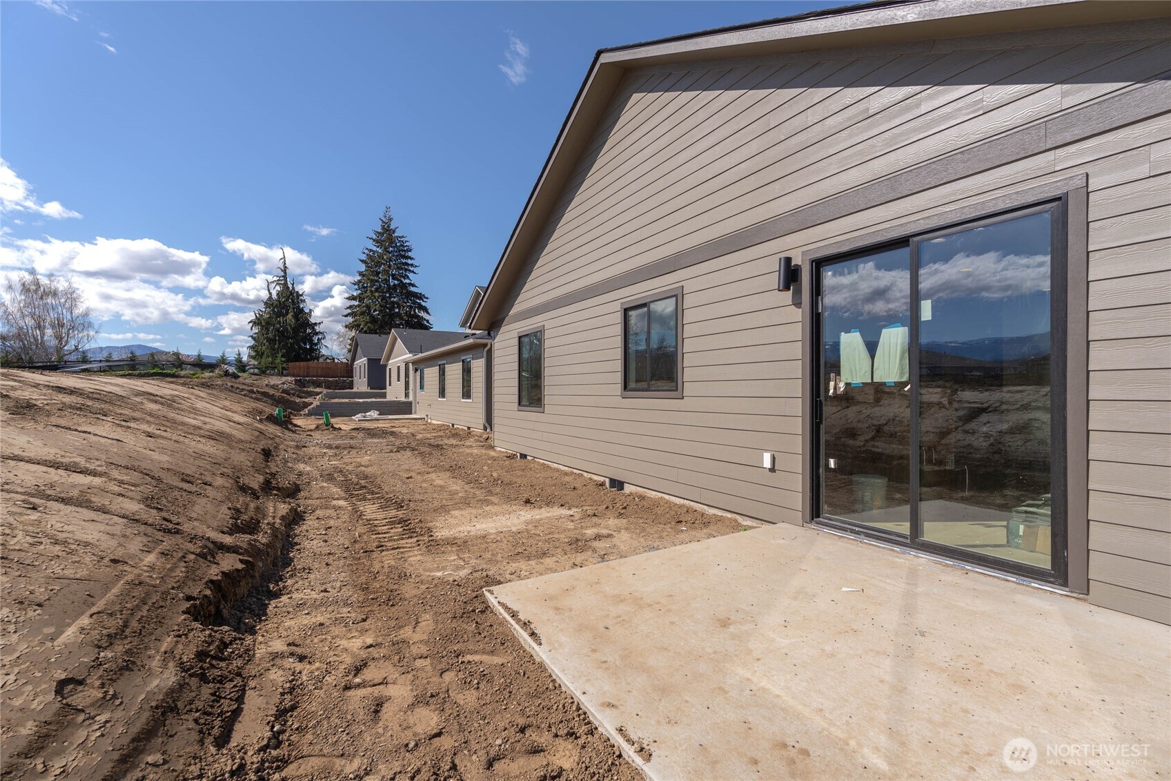 582 S Oasis Loop #Lot 13, East Wenatchee, WA 98802