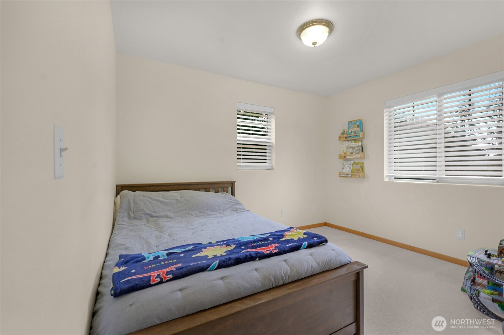 6604 198th Place SW, Lynnwood, WA 98036