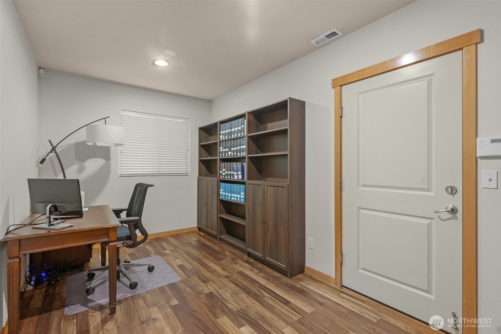 6604 198th Place SW, Lynnwood, WA 98036