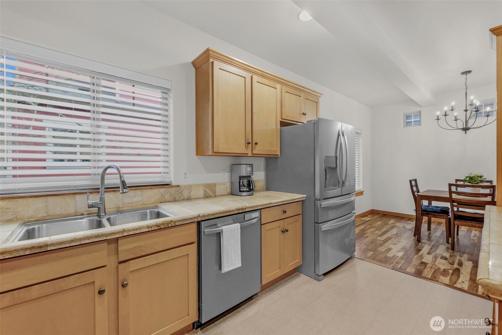 6604 198th Place SW, Lynnwood, WA 98036