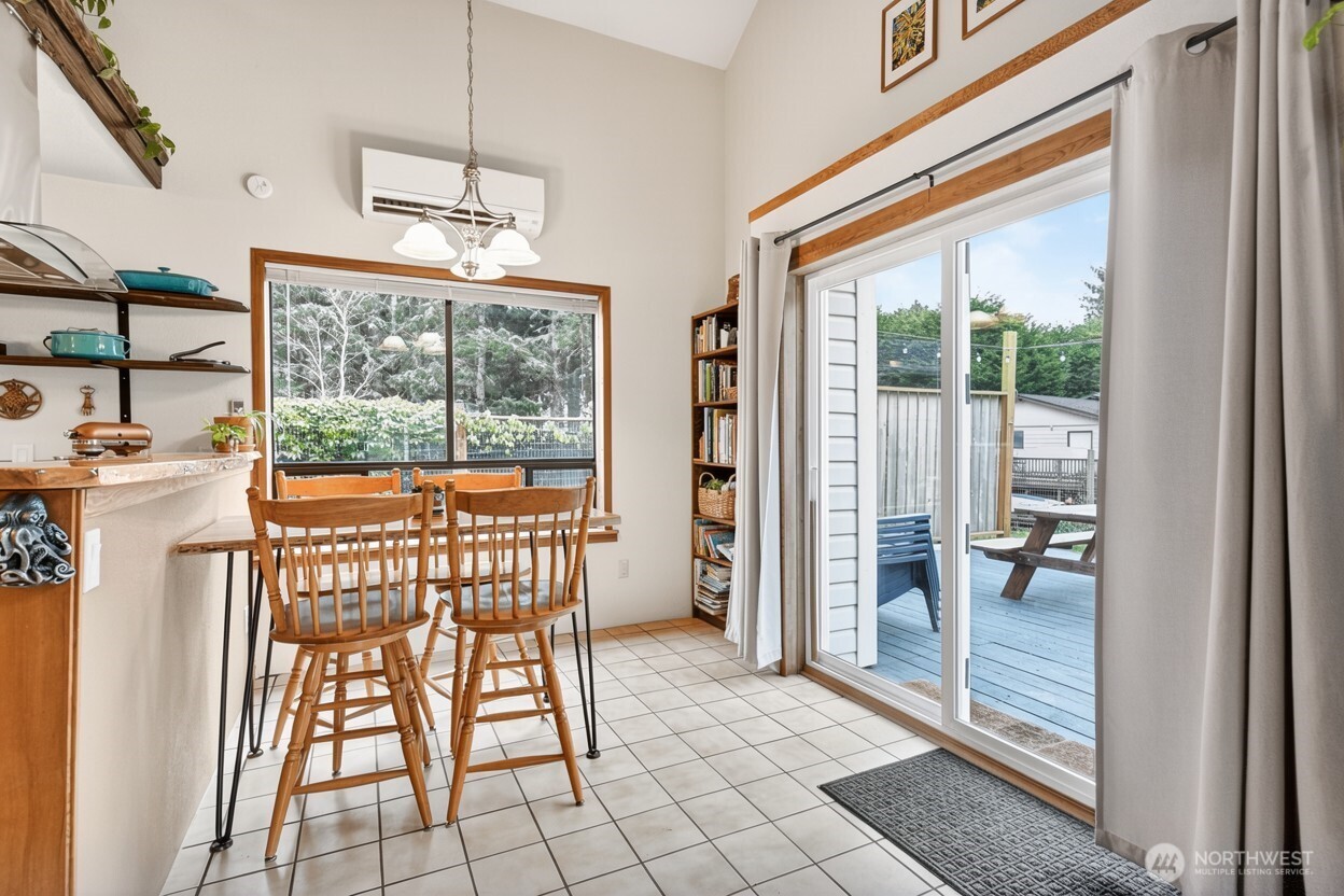 737 Dover Court SE, Ocean Shores, WA 98569