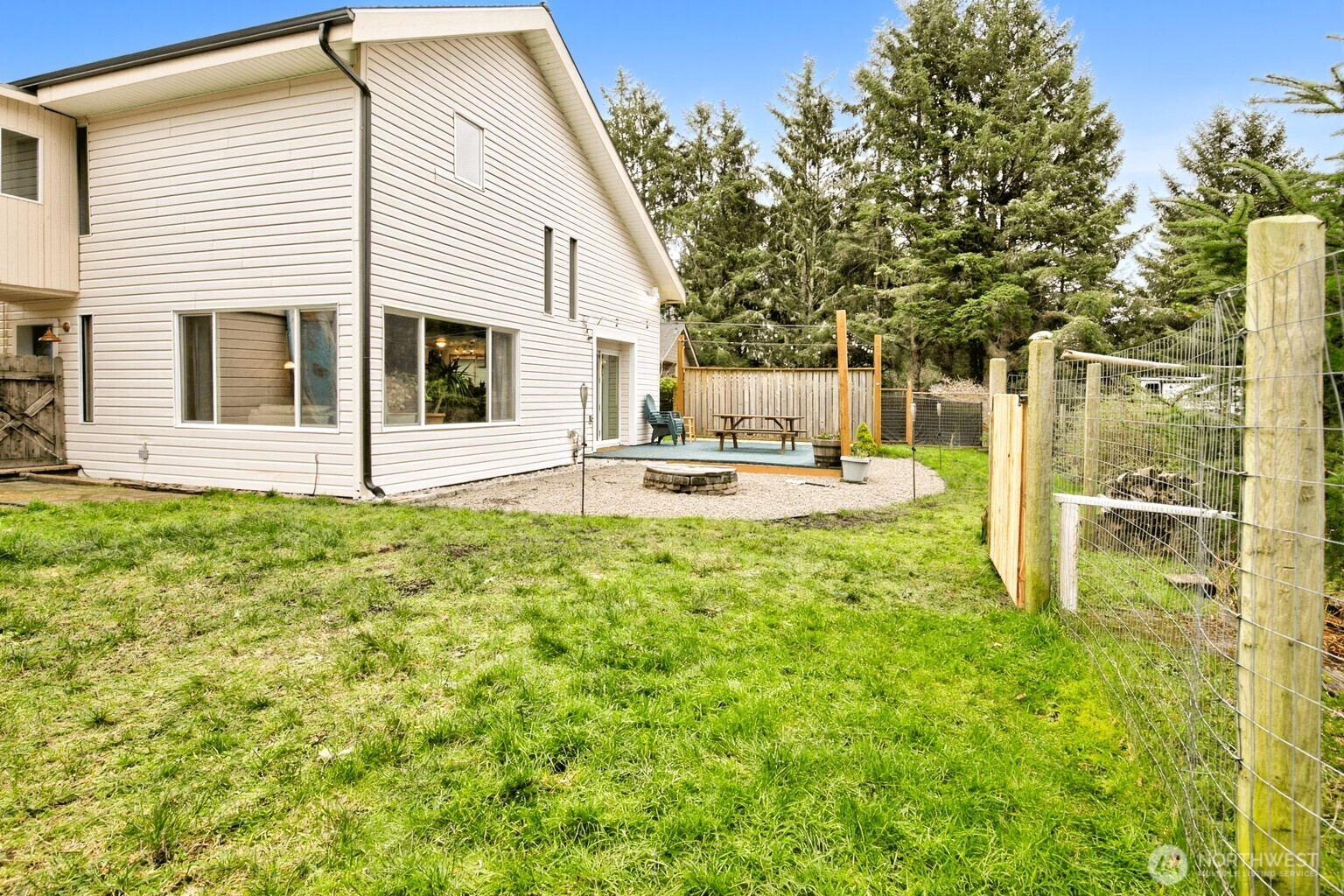 737 Dover Court SE, Ocean Shores, WA 98569