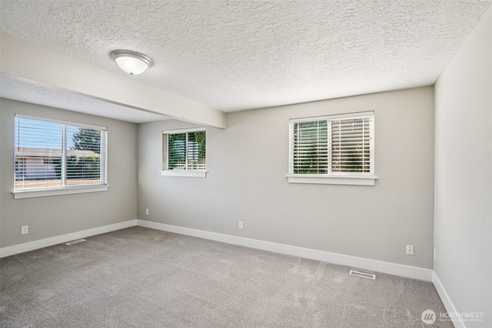 10214 NW 11th Avenue , Vancouver, WA 98685