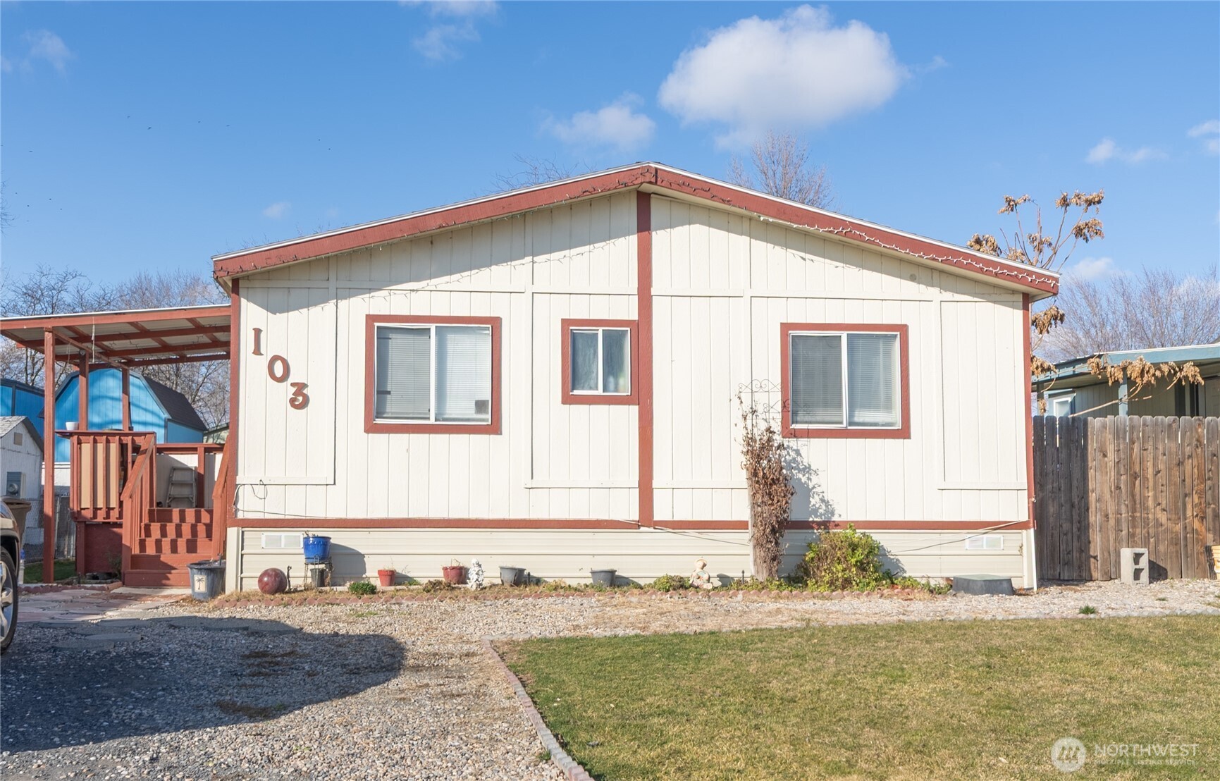 3010 W Peninsula Drive #103, Moses Lake, WA 98837