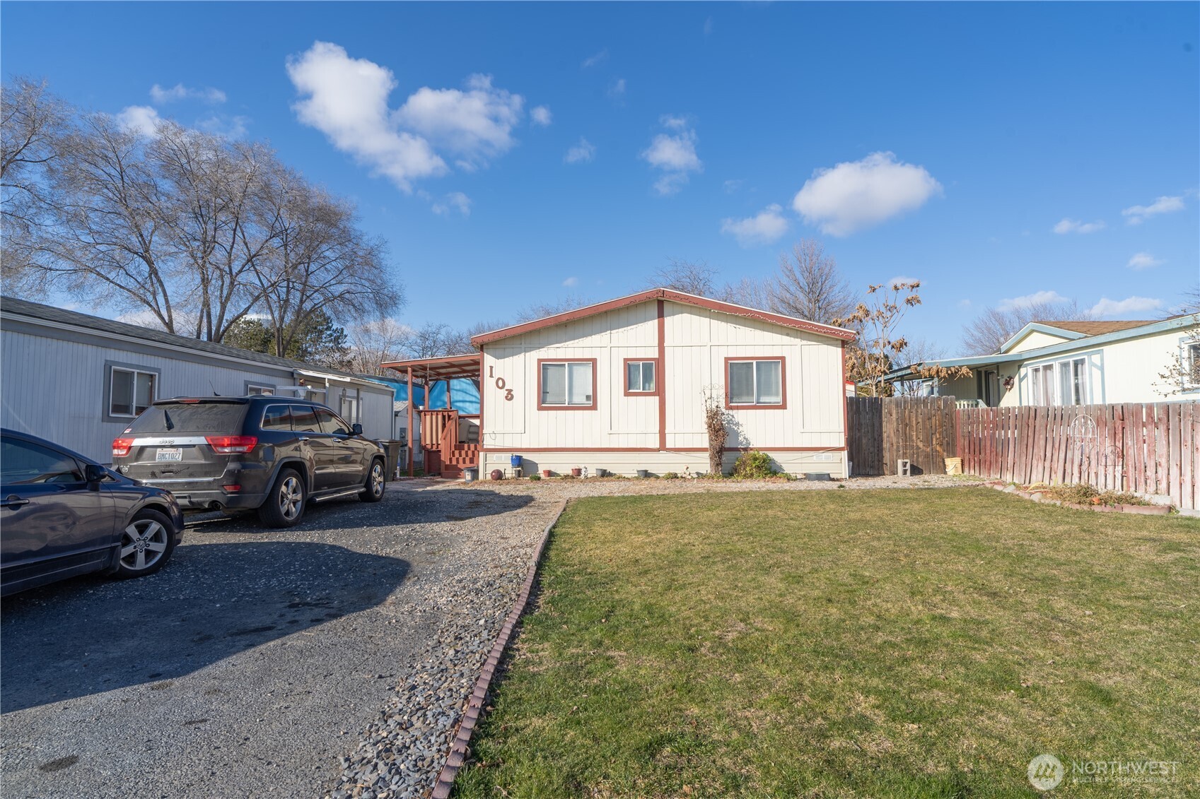 3010 W Peninsula Drive #103, Moses Lake, WA 98837