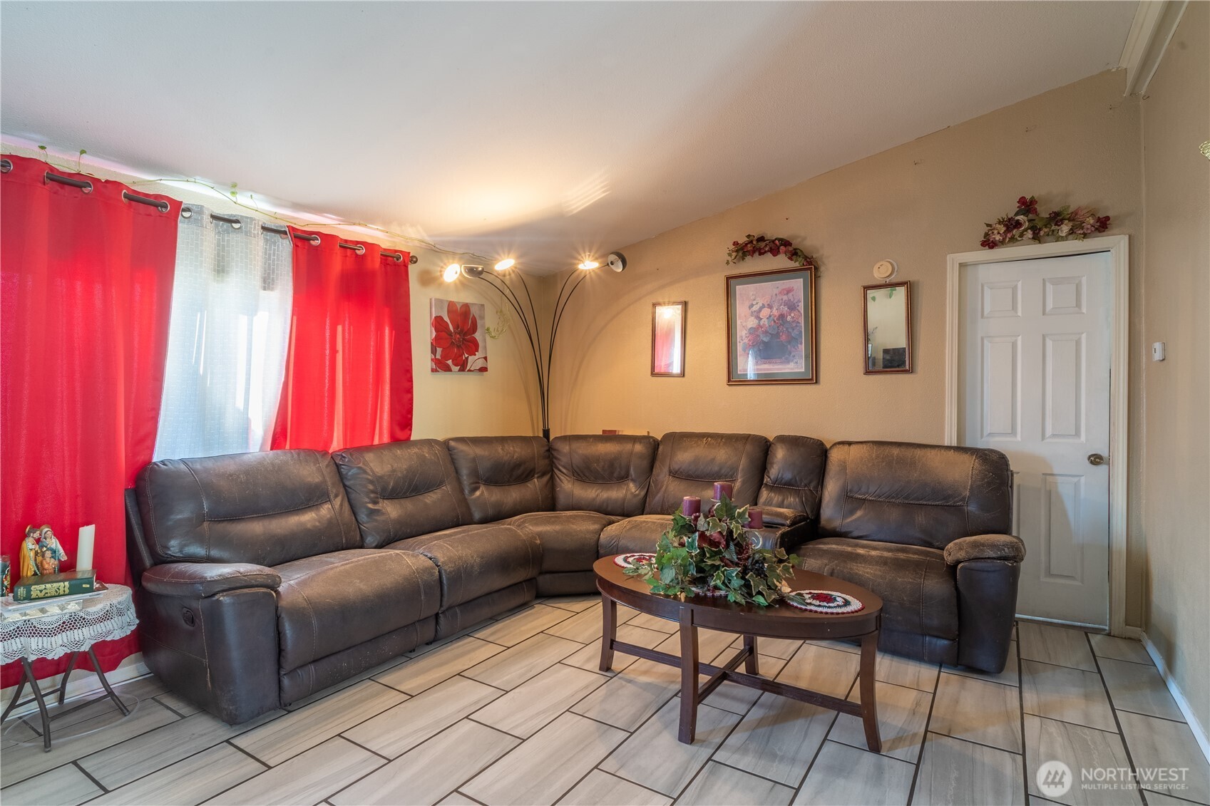 3010 W Peninsula Drive #103, Moses Lake, WA 98837