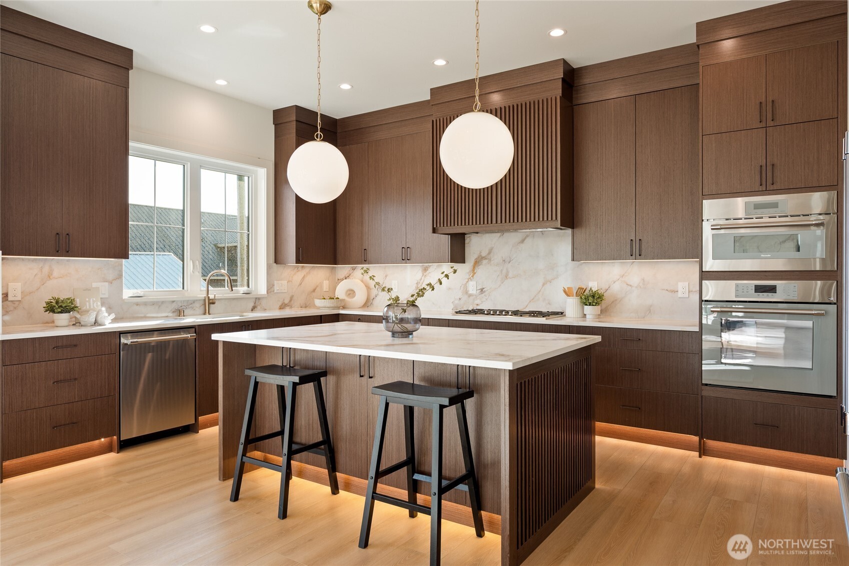 1301 Leighton Street , Blaine, WA 98230