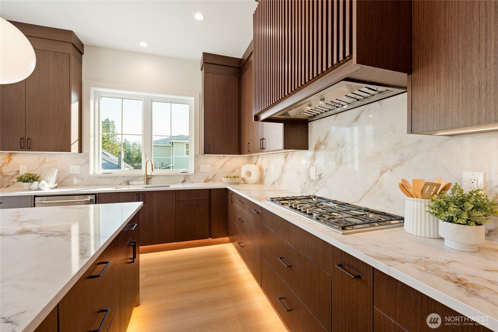 1301 Leighton Street , Blaine, WA 98230