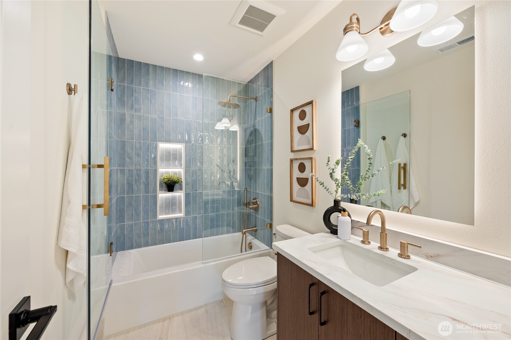 1301 Leighton Street , Blaine, WA 98230