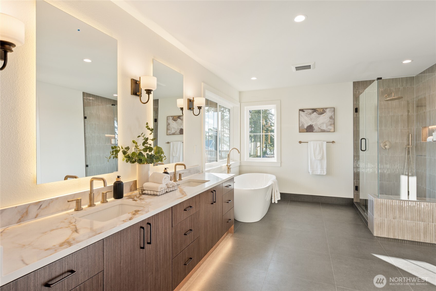 1301 Leighton Street , Blaine, WA 98230