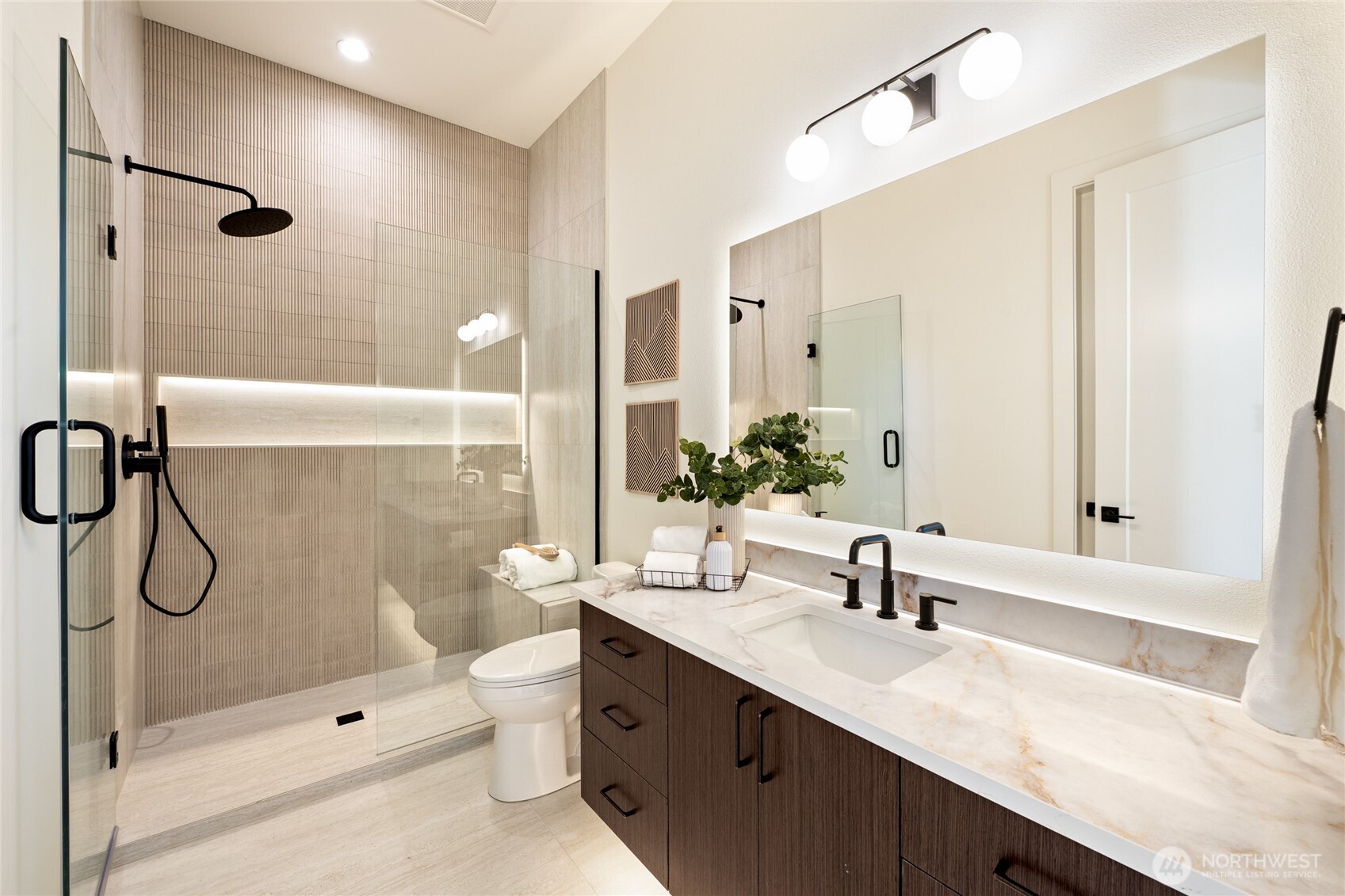 1301 Leighton Street , Blaine, WA 98230