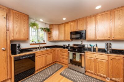 410 E Front Street , Port Angeles, WA 98362 - Photo 15