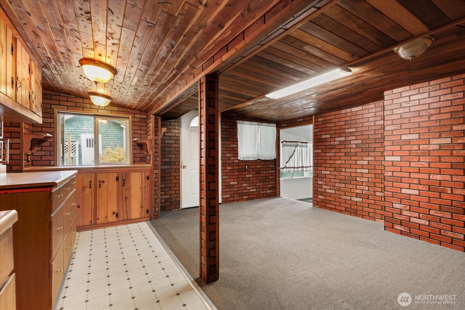 1311 H Avenue , Anacortes, WA 98221