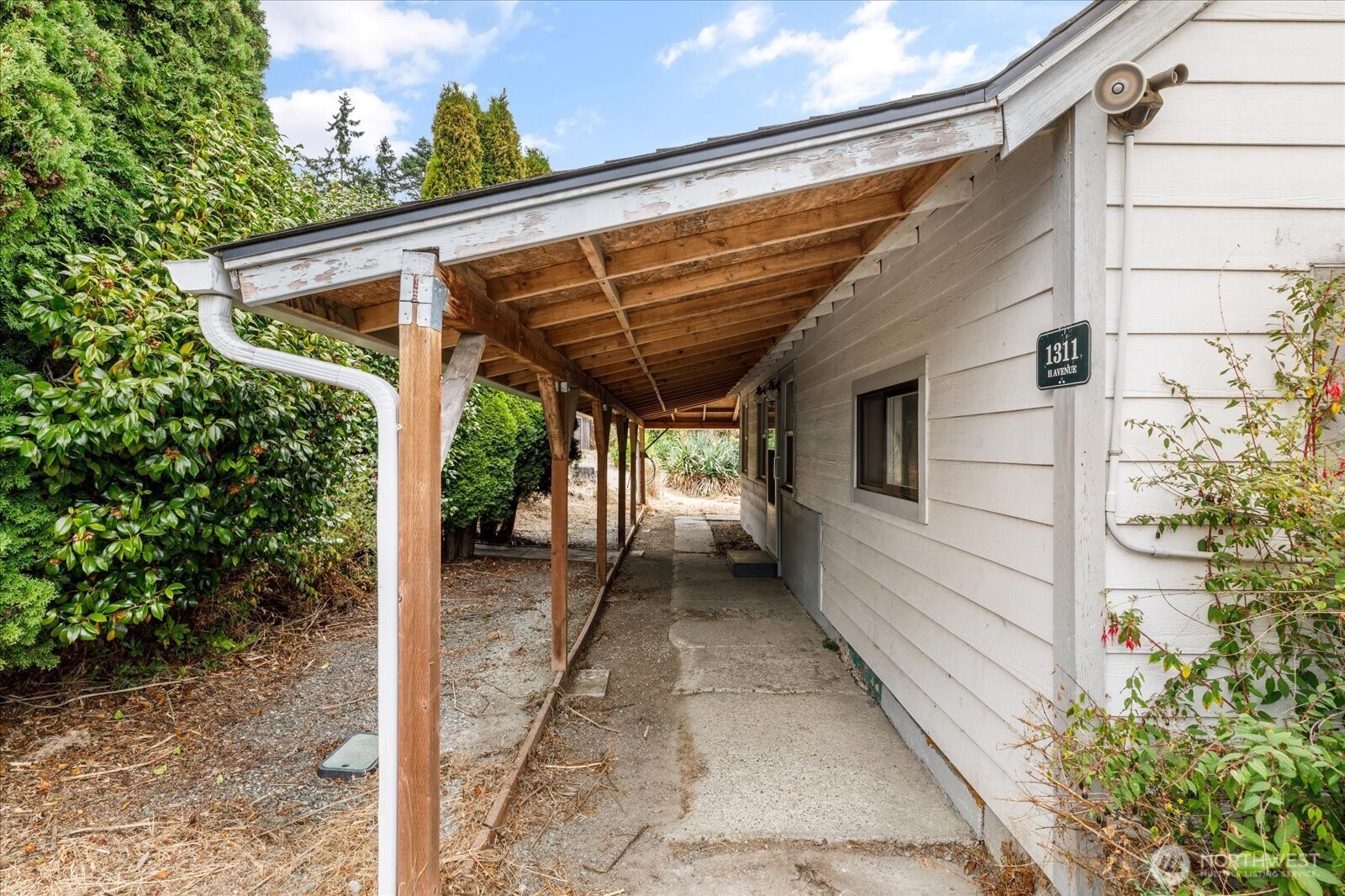 1311 H Avenue , Anacortes, WA 98221