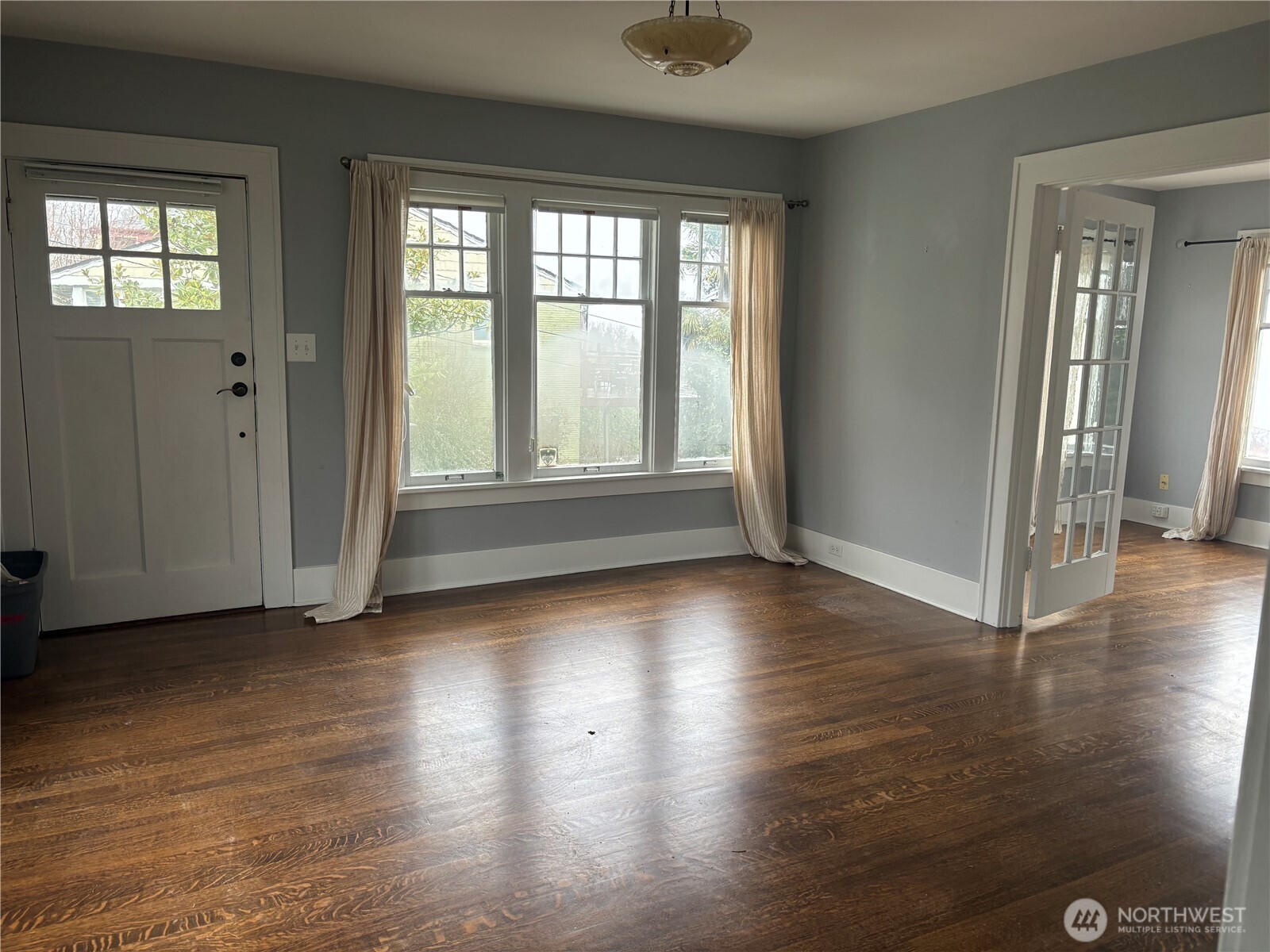 3201 S Charles Street , Seattle, WA 98144