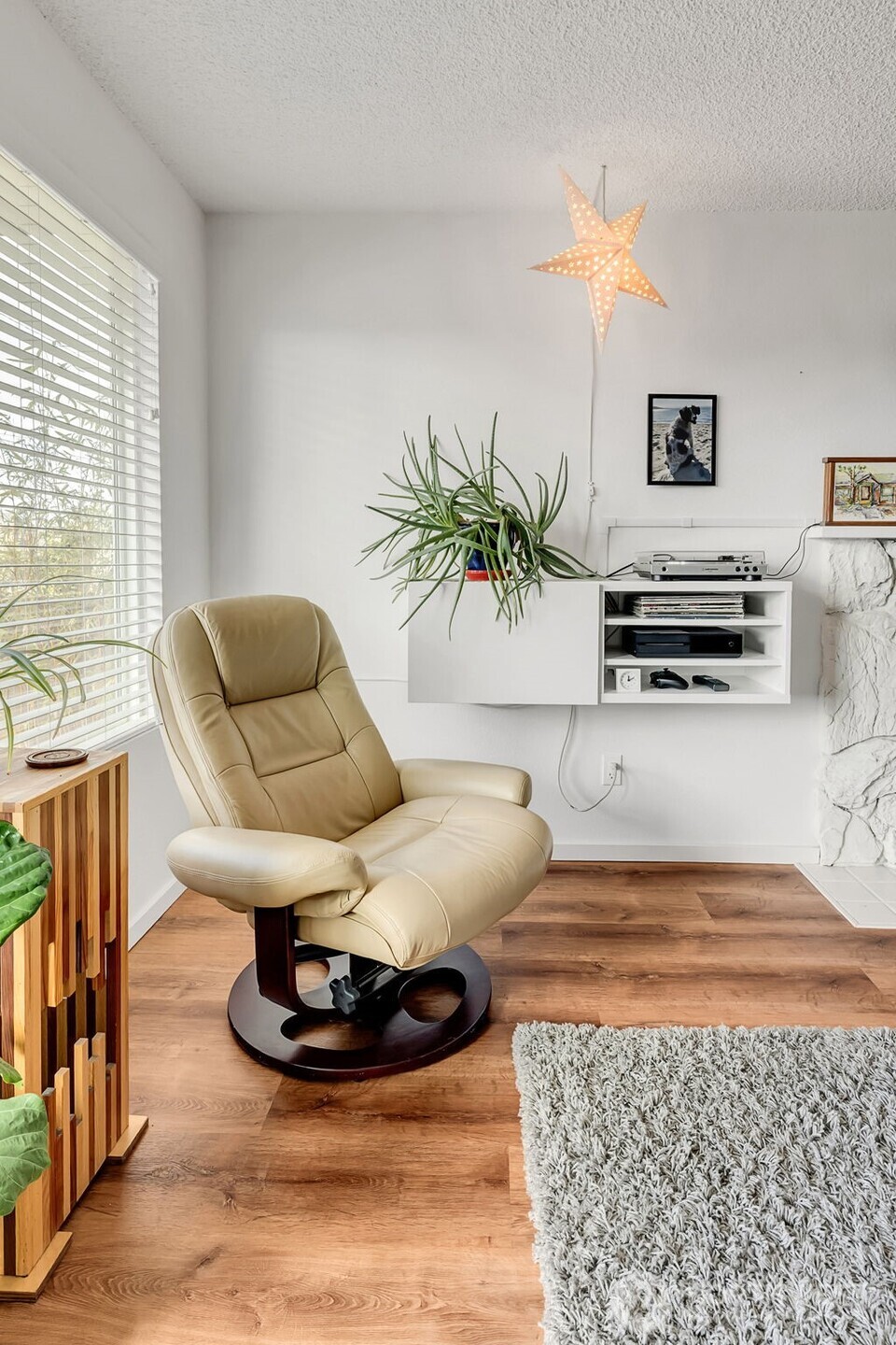 8000 28th Avenue NW #320, Seattle, WA 98117