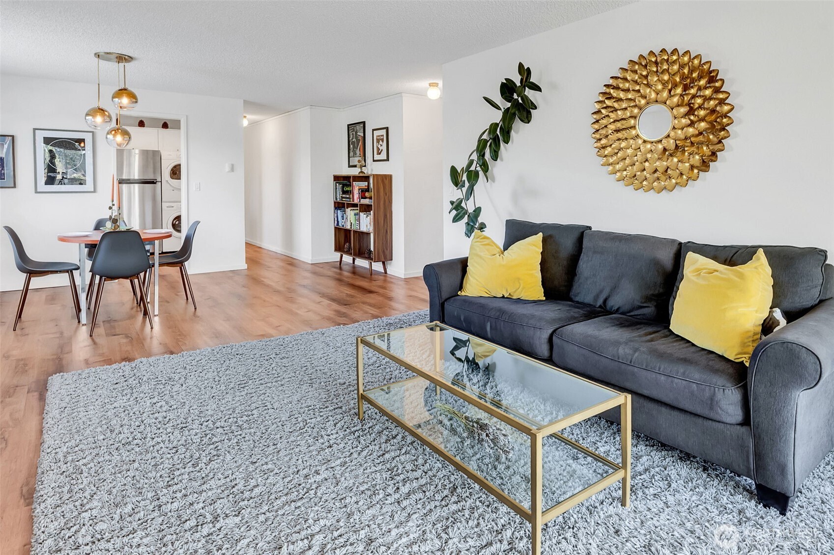 8000 28th Avenue NW #320, Seattle, WA 98117