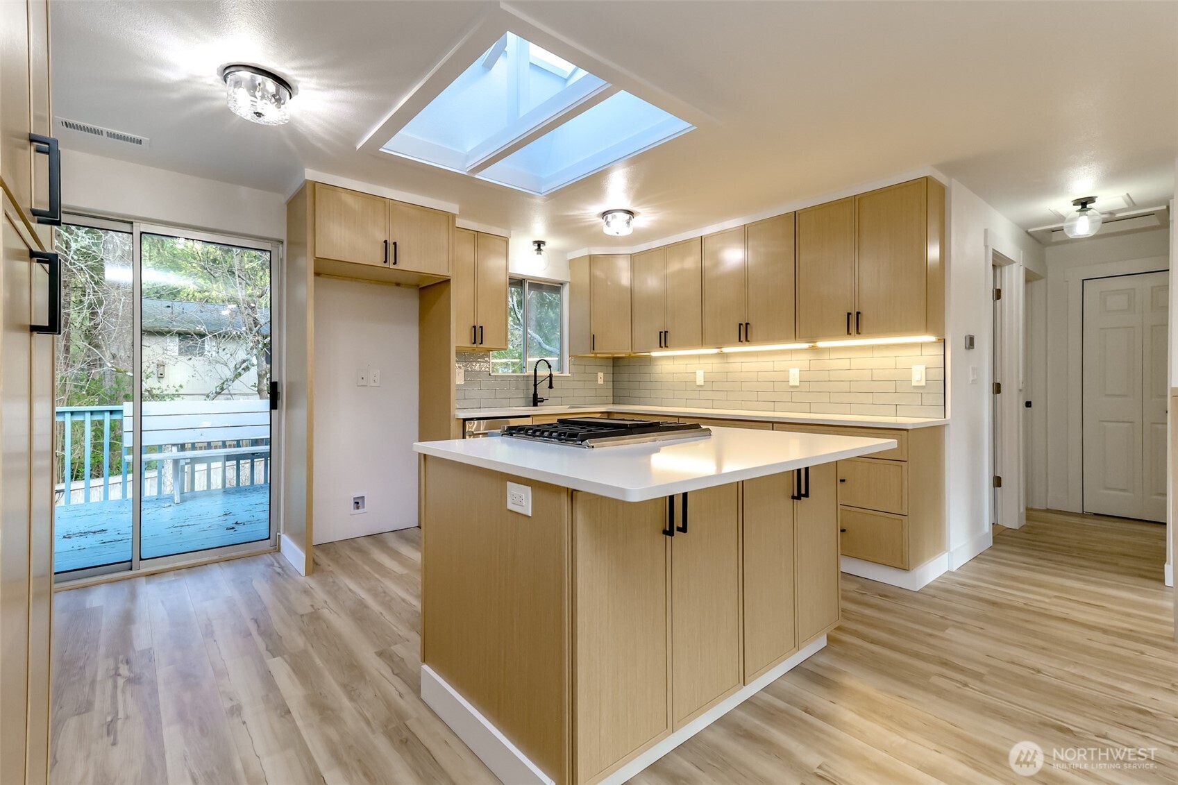 2714 Dundee Place NW, Olympia, WA 98502