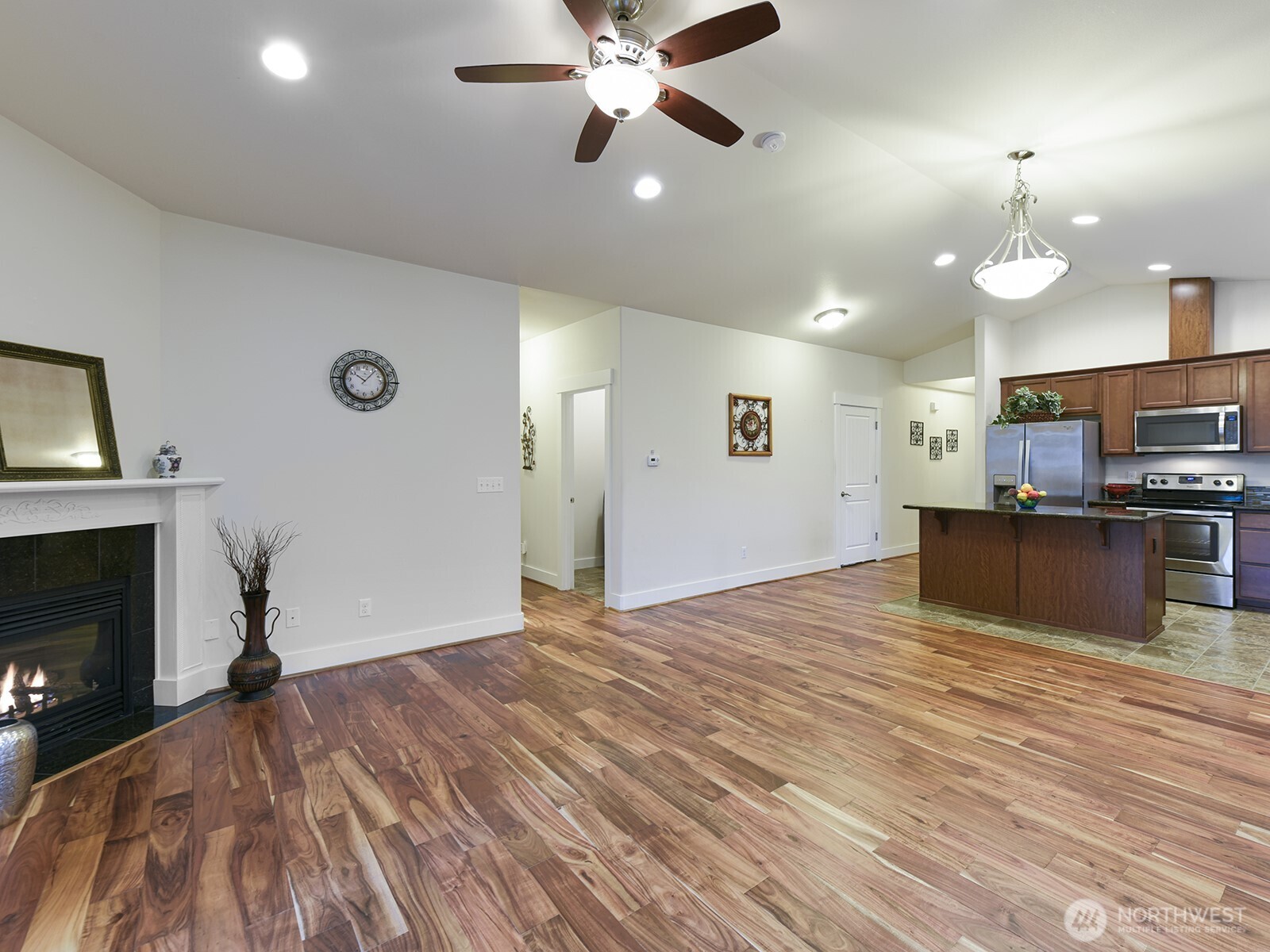 14301 24th Avenue E, Tacoma, WA 98445