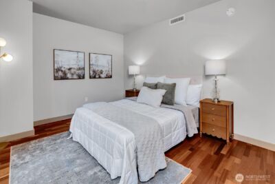 10650 NE 9th Place #422, Bellevue, WA 98004 - Photo 13