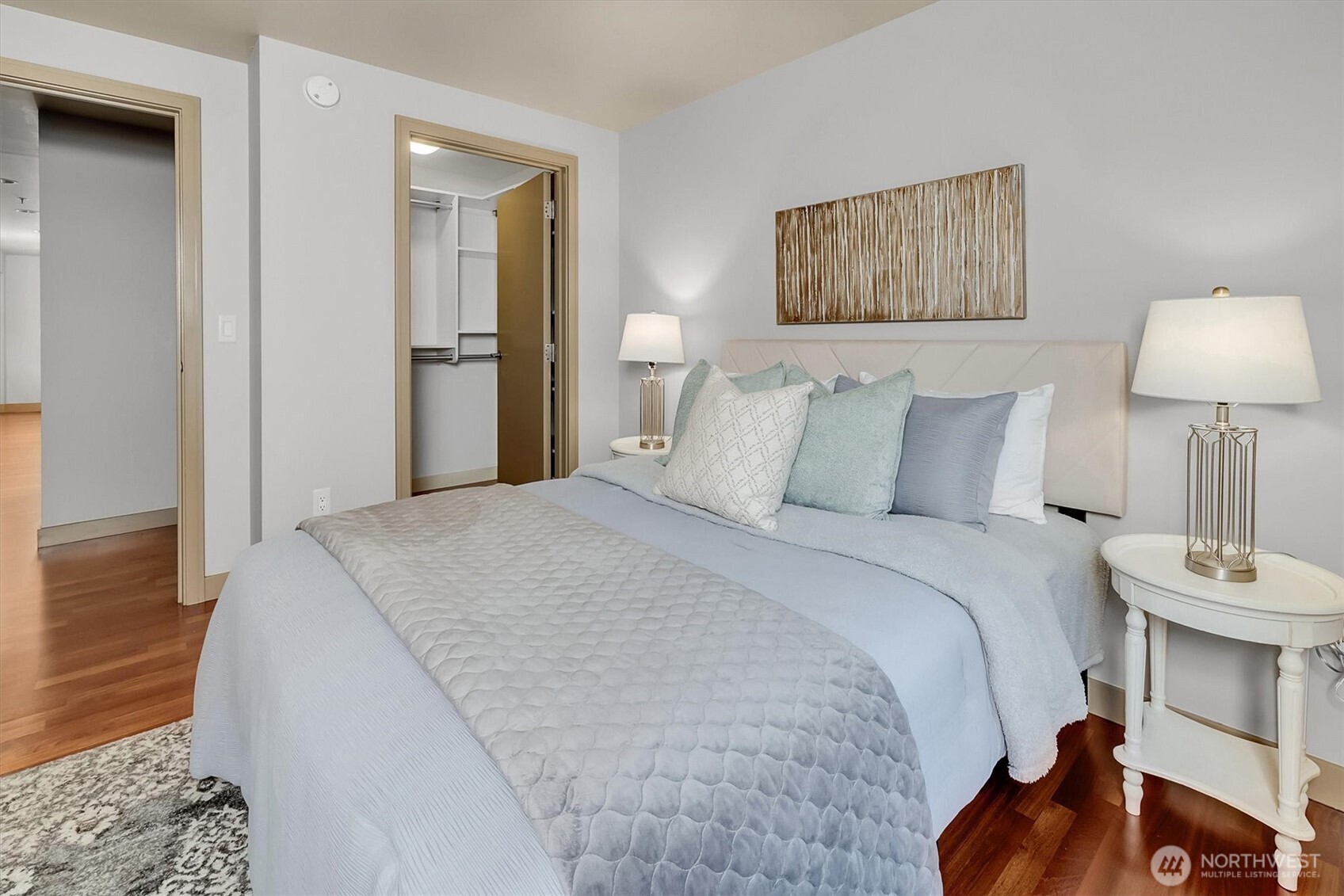 10650 NE 9th Place #422, Bellevue, WA 98004