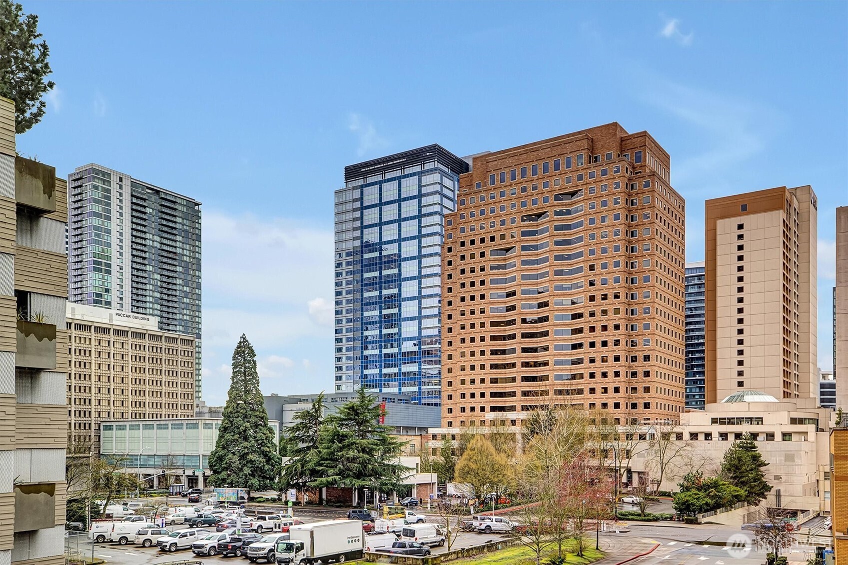 10650 NE 9th Place #422, Bellevue, WA 98004
