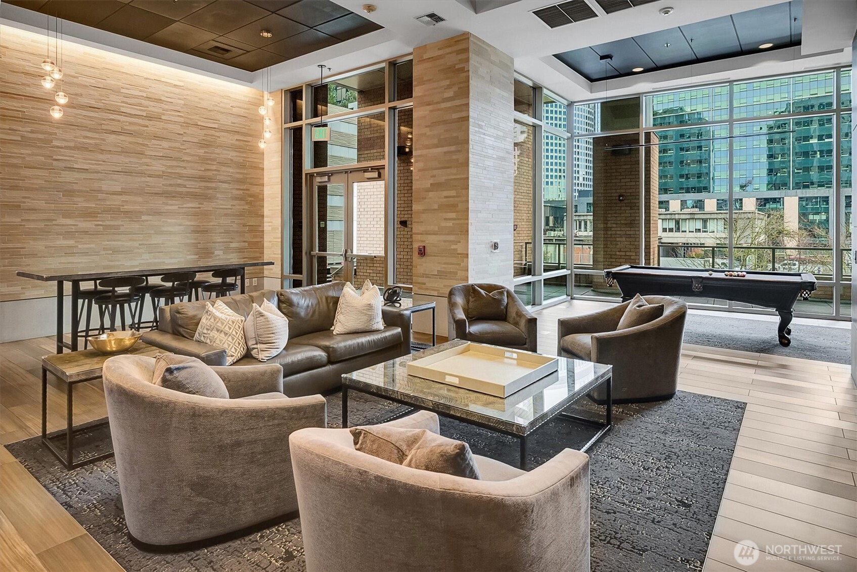 10650 NE 9th Place #422, Bellevue, WA 98004