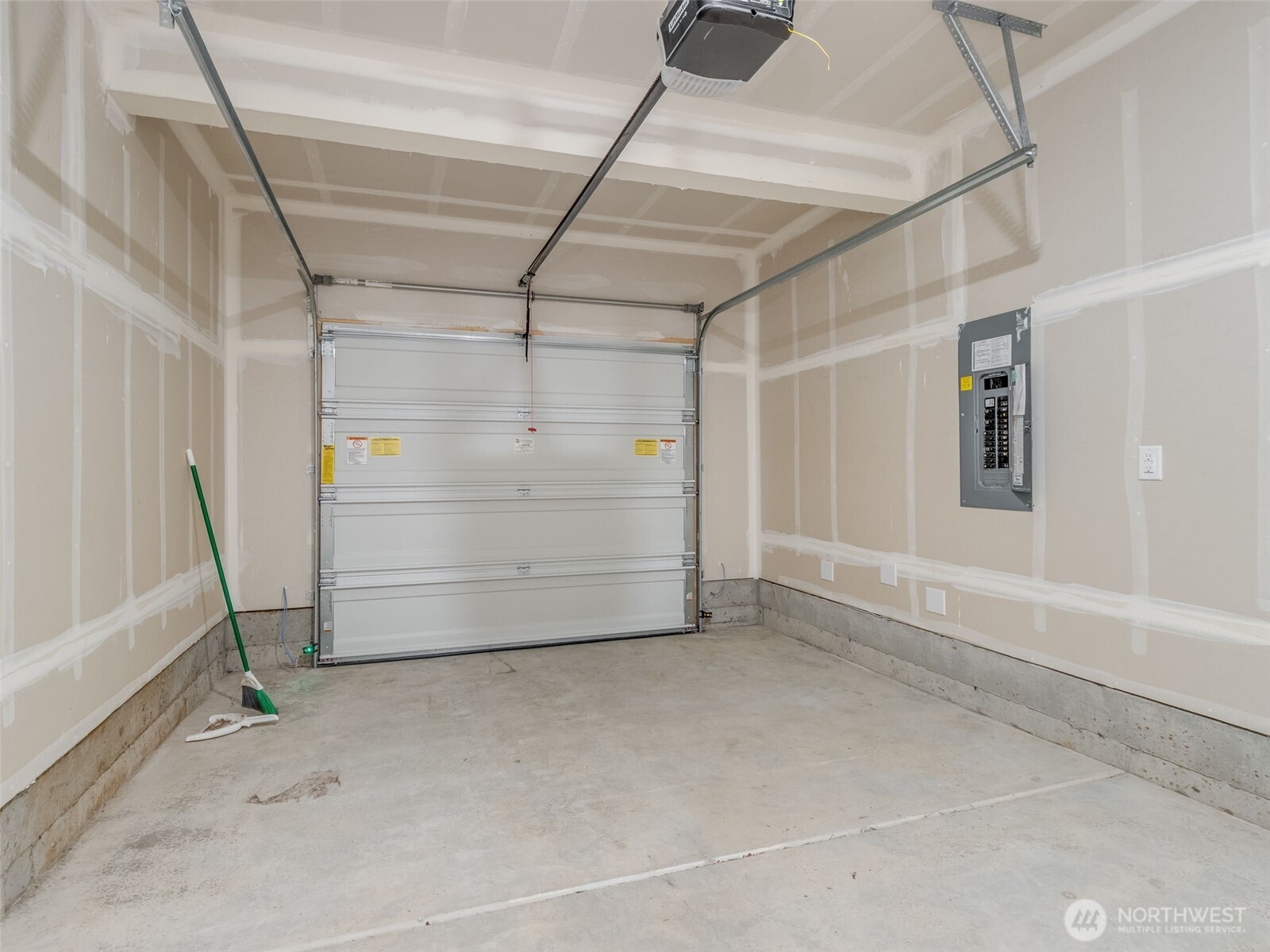 10903 126th Ct NE, Vancouver, WA 98682