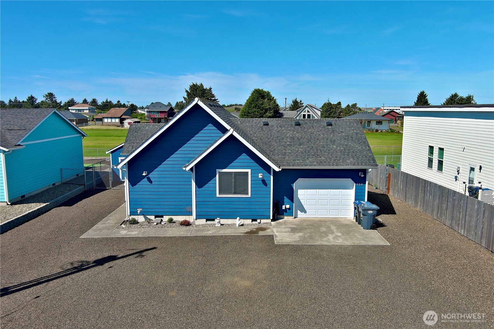 559 Puffin Avenue NE, Ocean Shores, WA 98569