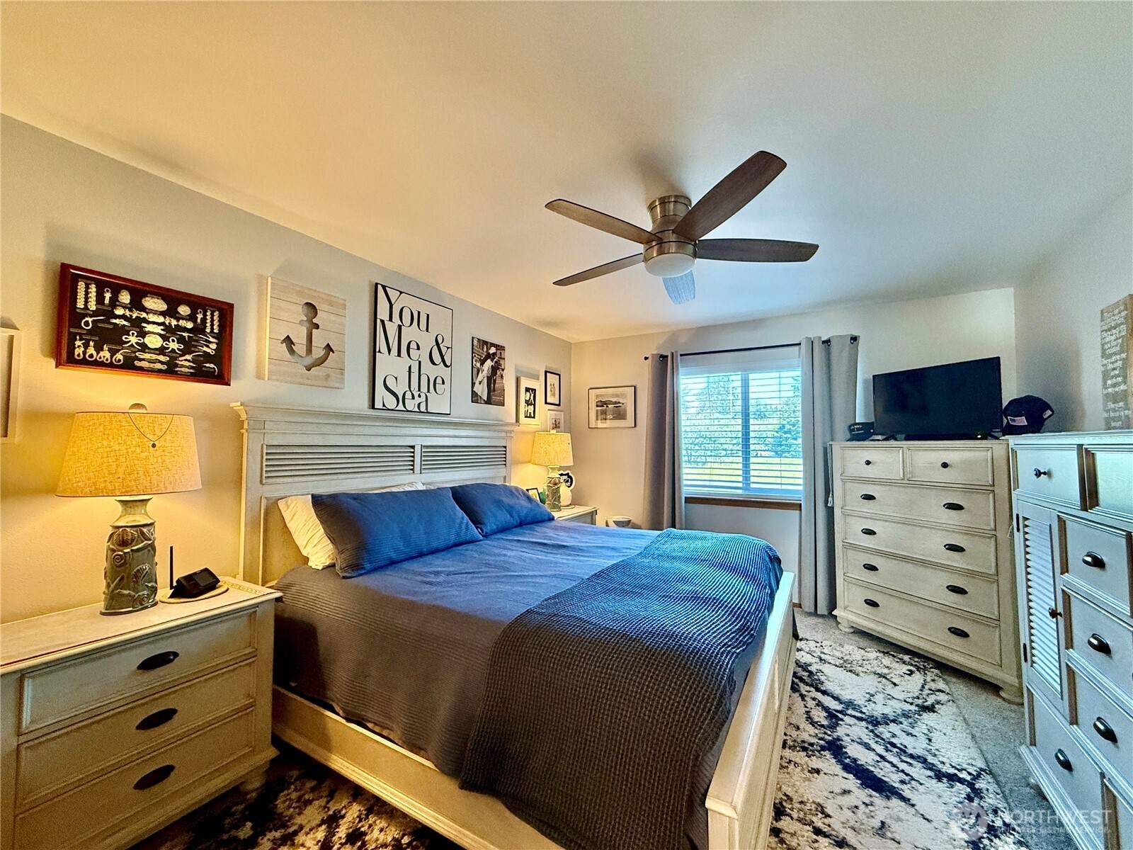 559 Puffin Avenue NE, Ocean Shores, WA 98569