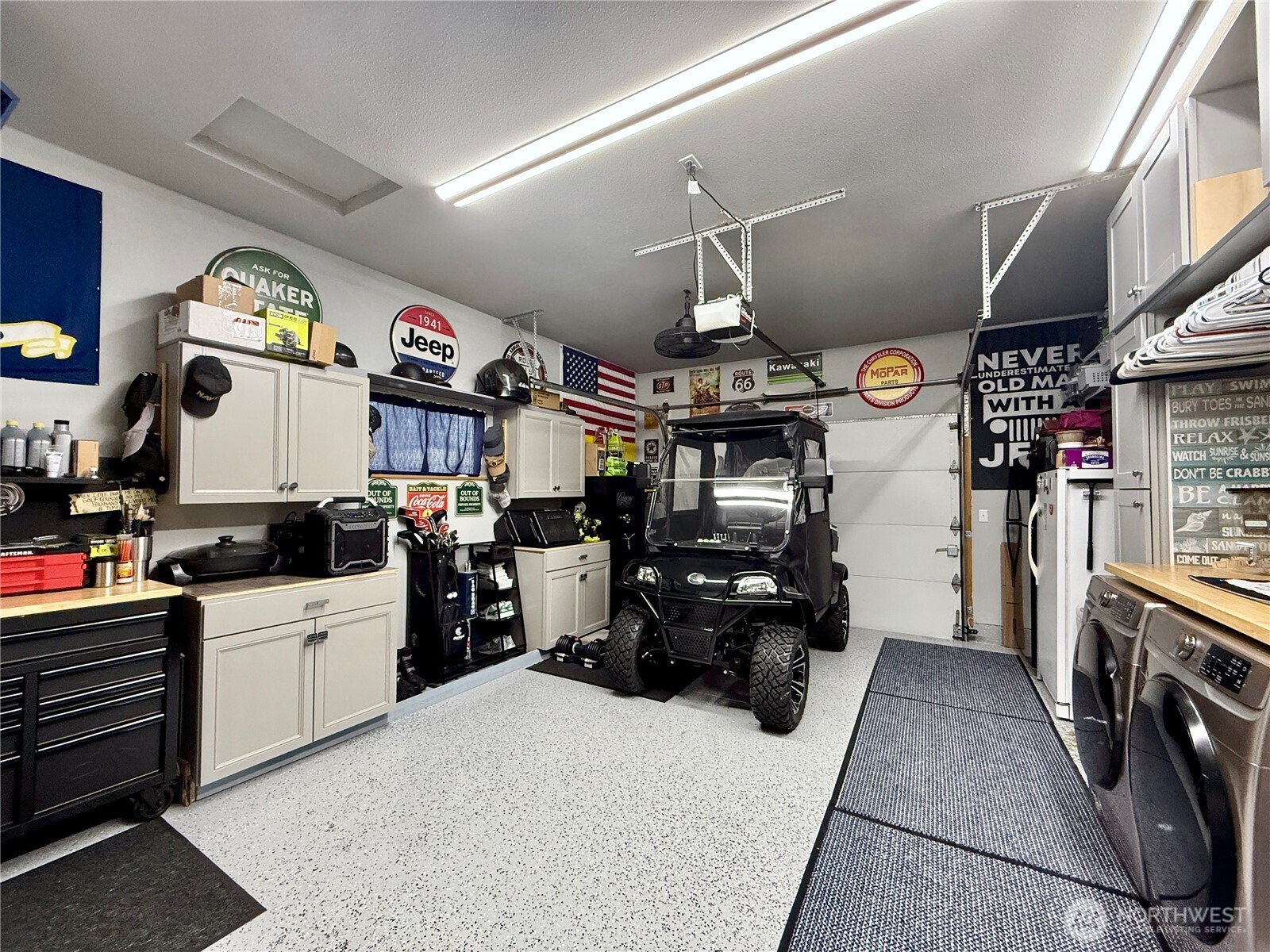 559 Puffin Avenue NE, Ocean Shores, WA 98569