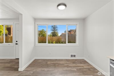 813 Woodford Avenue N, Kent, WA 98031 - Photo 12