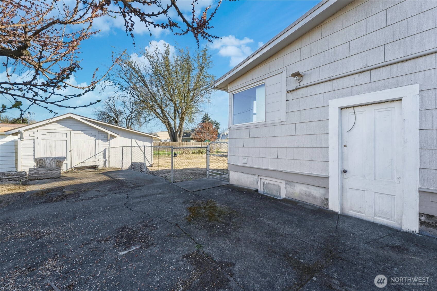 116 SW 9th Street , College Place, WA 99324