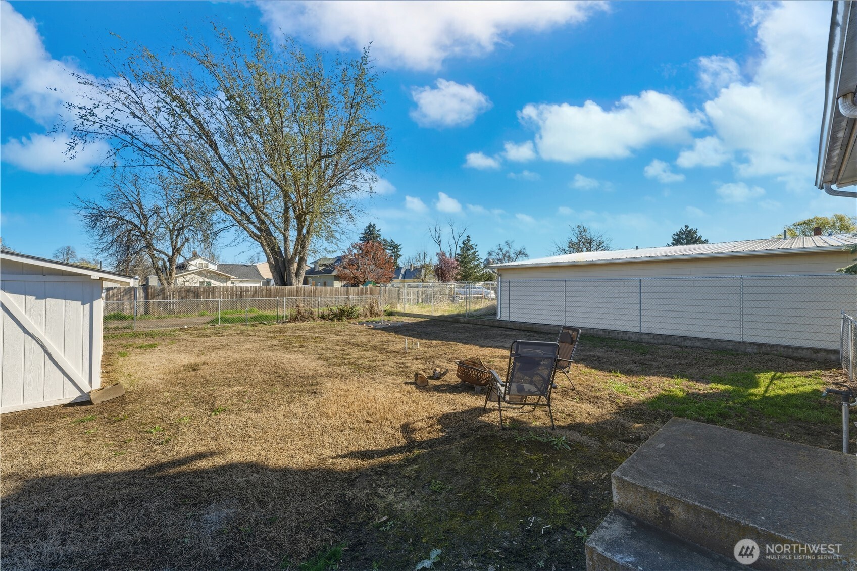 116 SW 9th Street , College Place, WA 99324