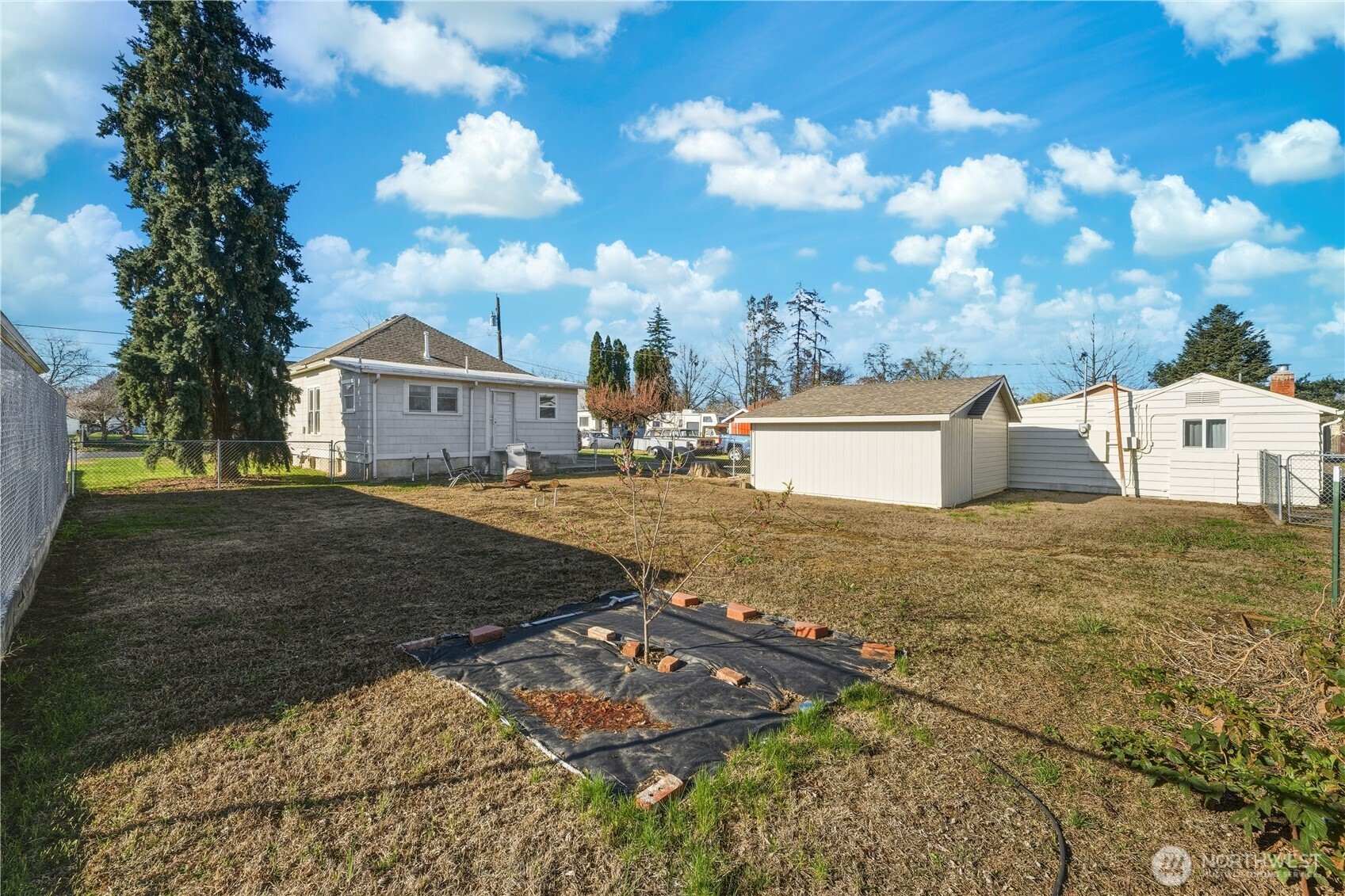 116 SW 9th Street , College Place, WA 99324
