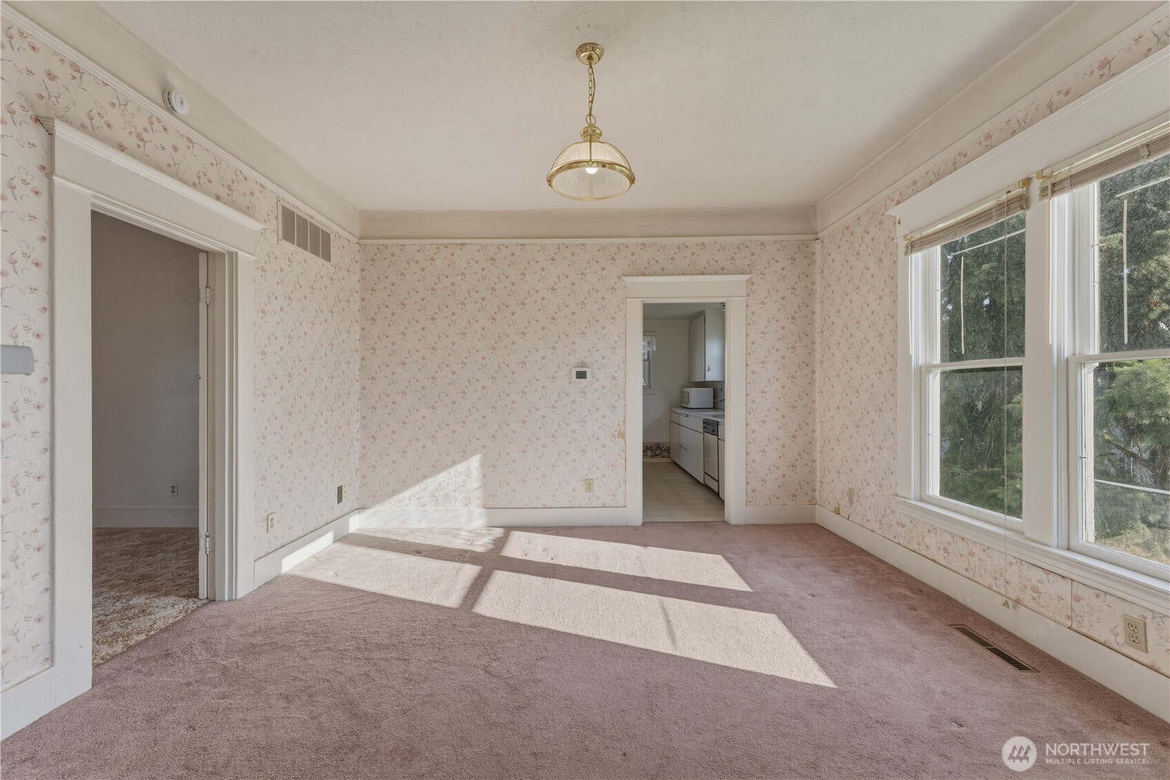 116 SW 9th Street , College Place, WA 99324