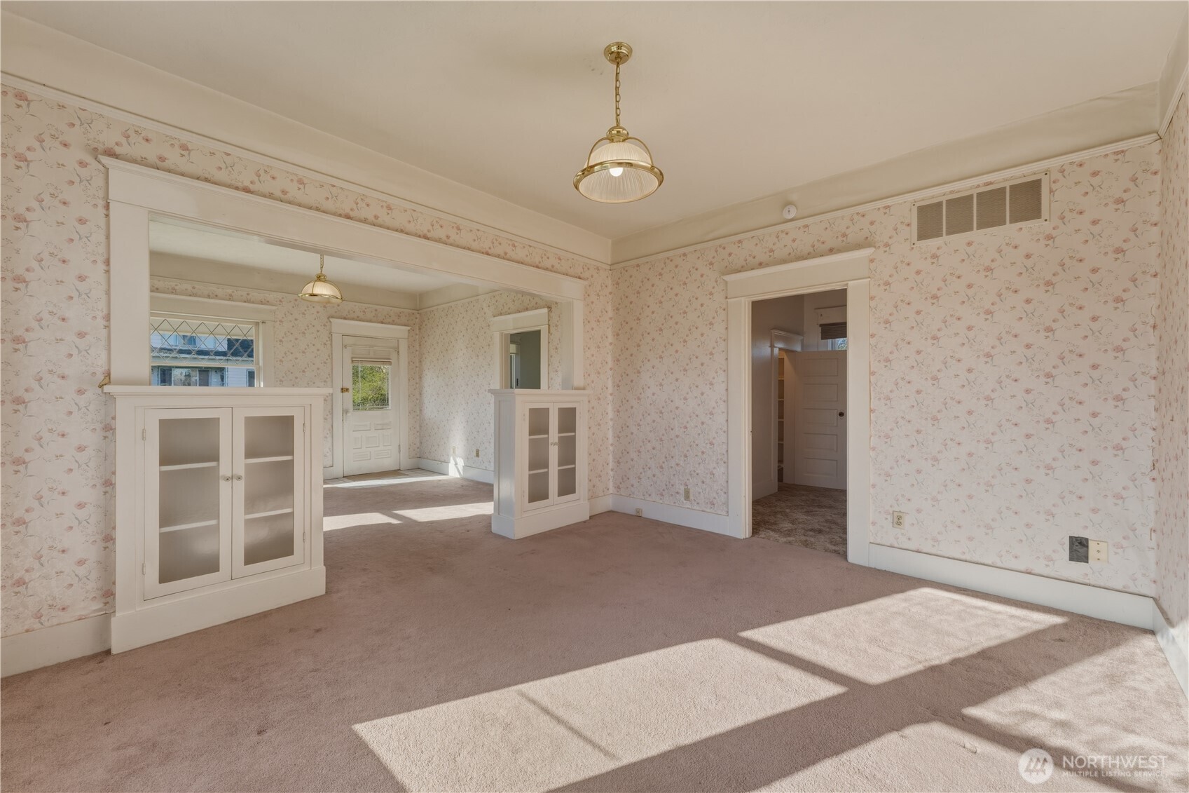 116 SW 9th Street , College Place, WA 99324