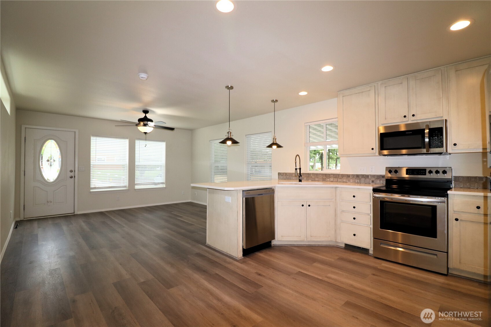 1111 Archwood Drive SW #395, Olympia, WA 98502