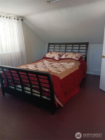 522 NE 127th Street , Seattle, WA 98125-3927 - Photo 10