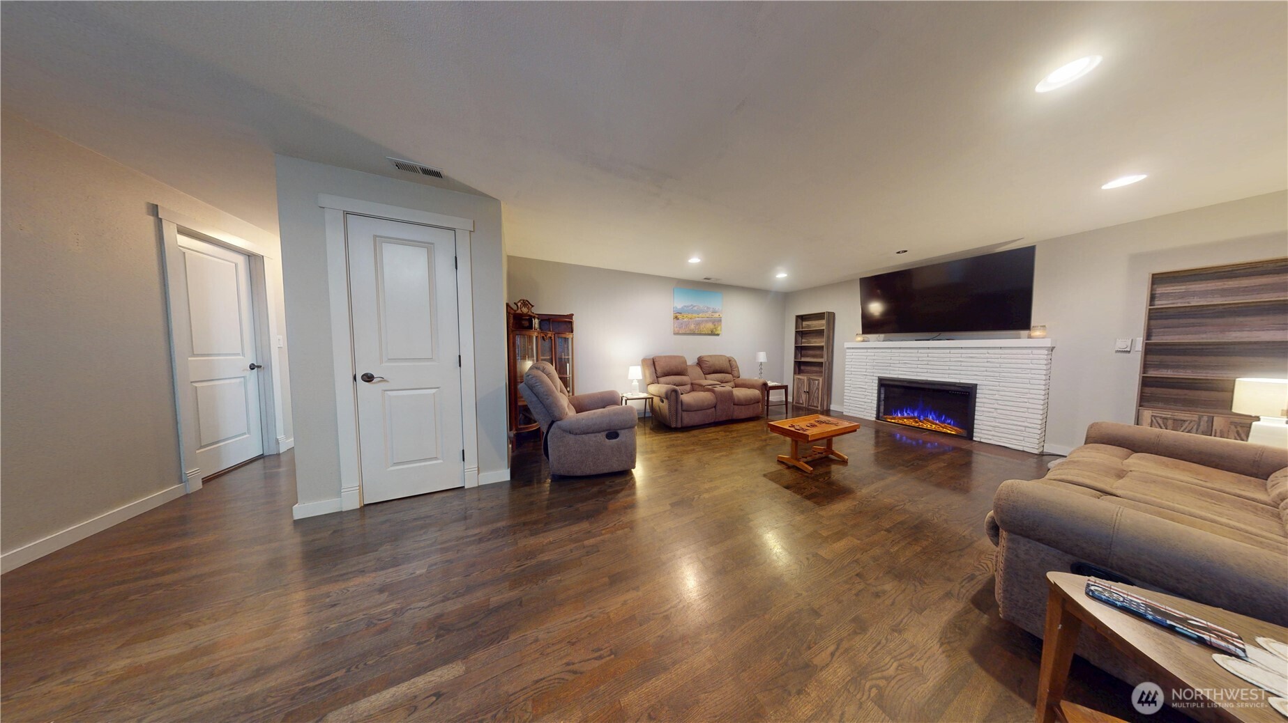 341 E Island Lake Drive , Shelton, WA 98584