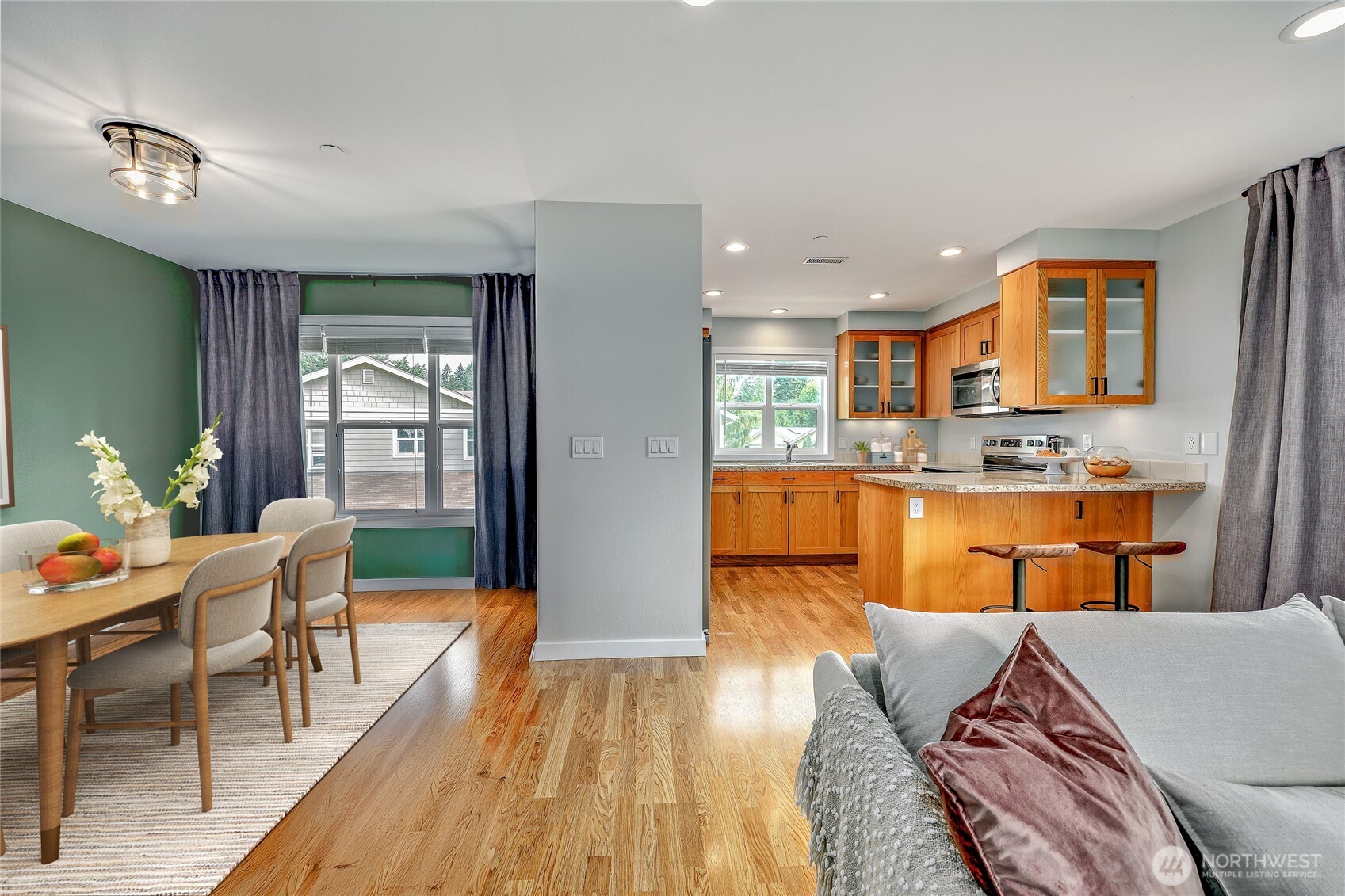 7701 Beacon Place NE #103, Bremerton, WA 98311
